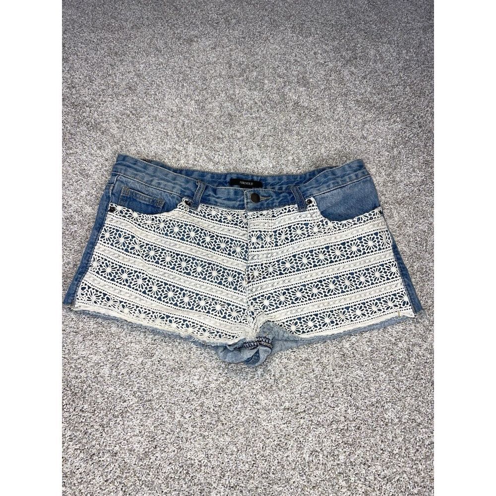 Forever 21 Embroidered Jean Shorts Lace Concert Wear Boho Womens Sz 30